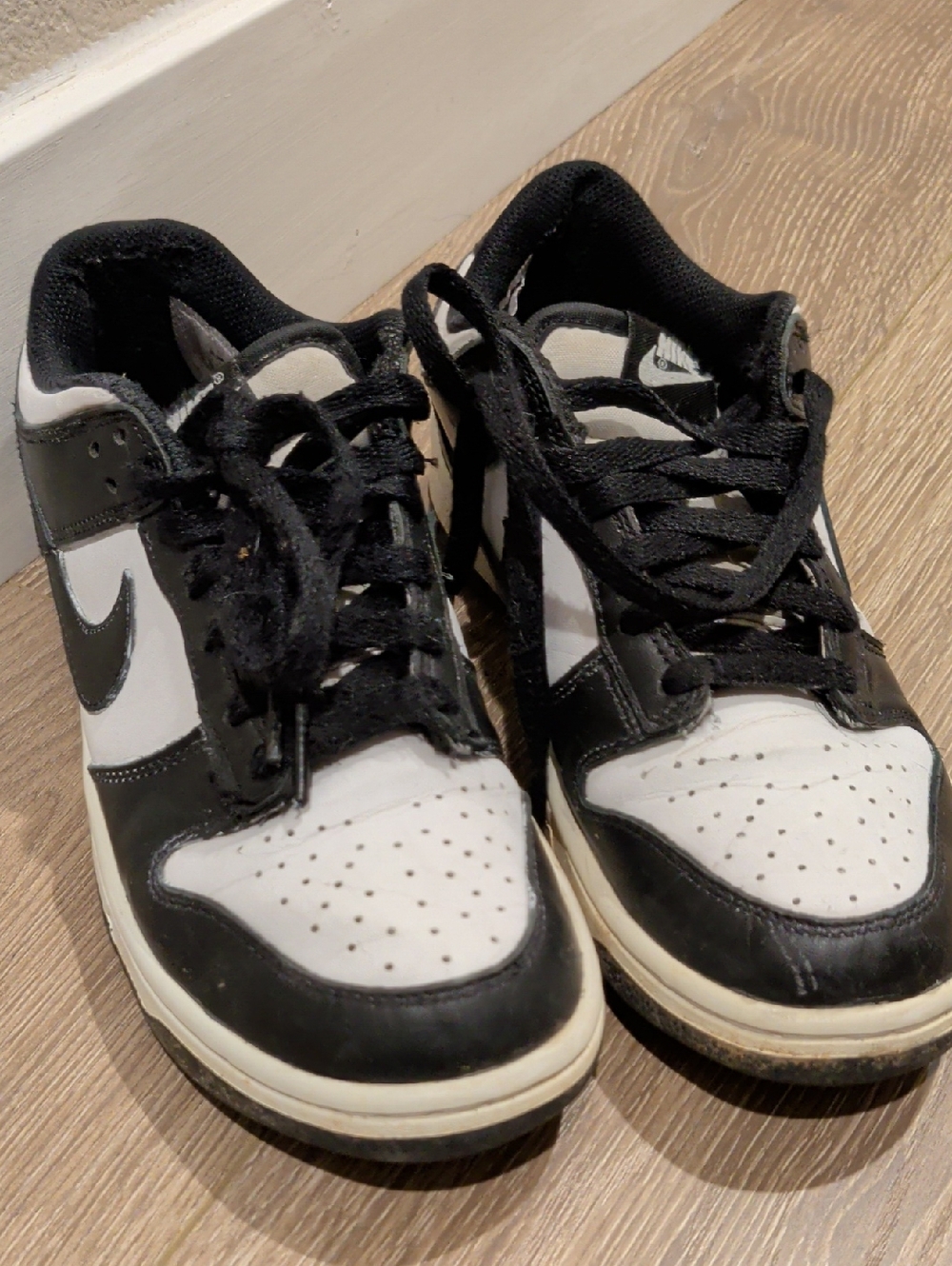 Nike Kids Black and White Low-Top Sneakers